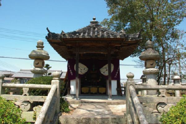 【法界寺】
三木城主別所氏の菩堤寺。