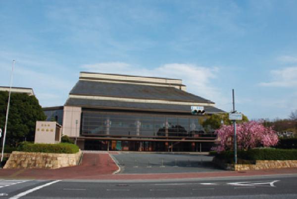 【三木市文化会館】 イベント、会議等が行える。