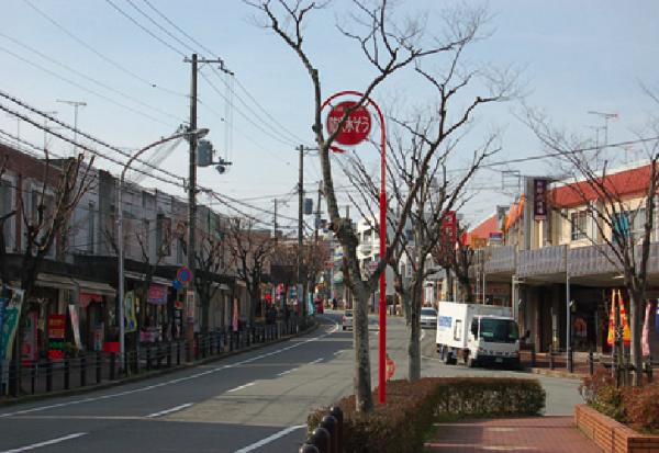 【緑ヶ丘地区商店街】